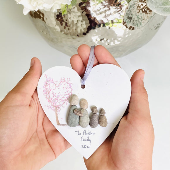 La de da Living Personalised Pebble Art Hanging Heart Decorations Keepsakes, Family, Birthday, New Baby, Wedding, Engagement, New Home